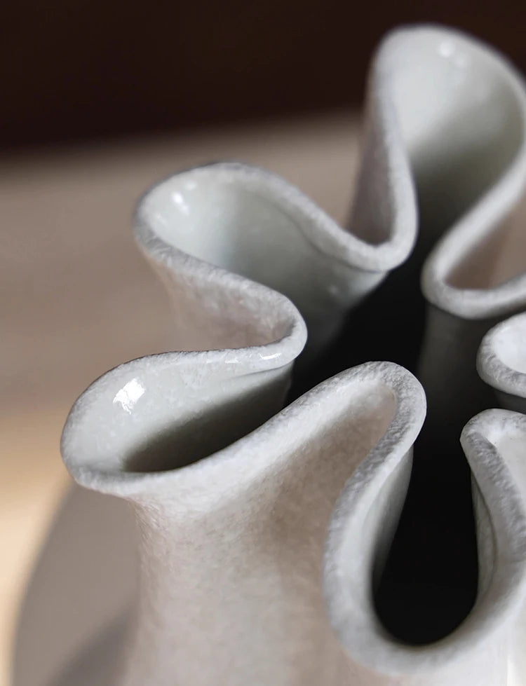 Modern Ceramic Tabletop Vase – Light Luxury Decorative Flower Vase