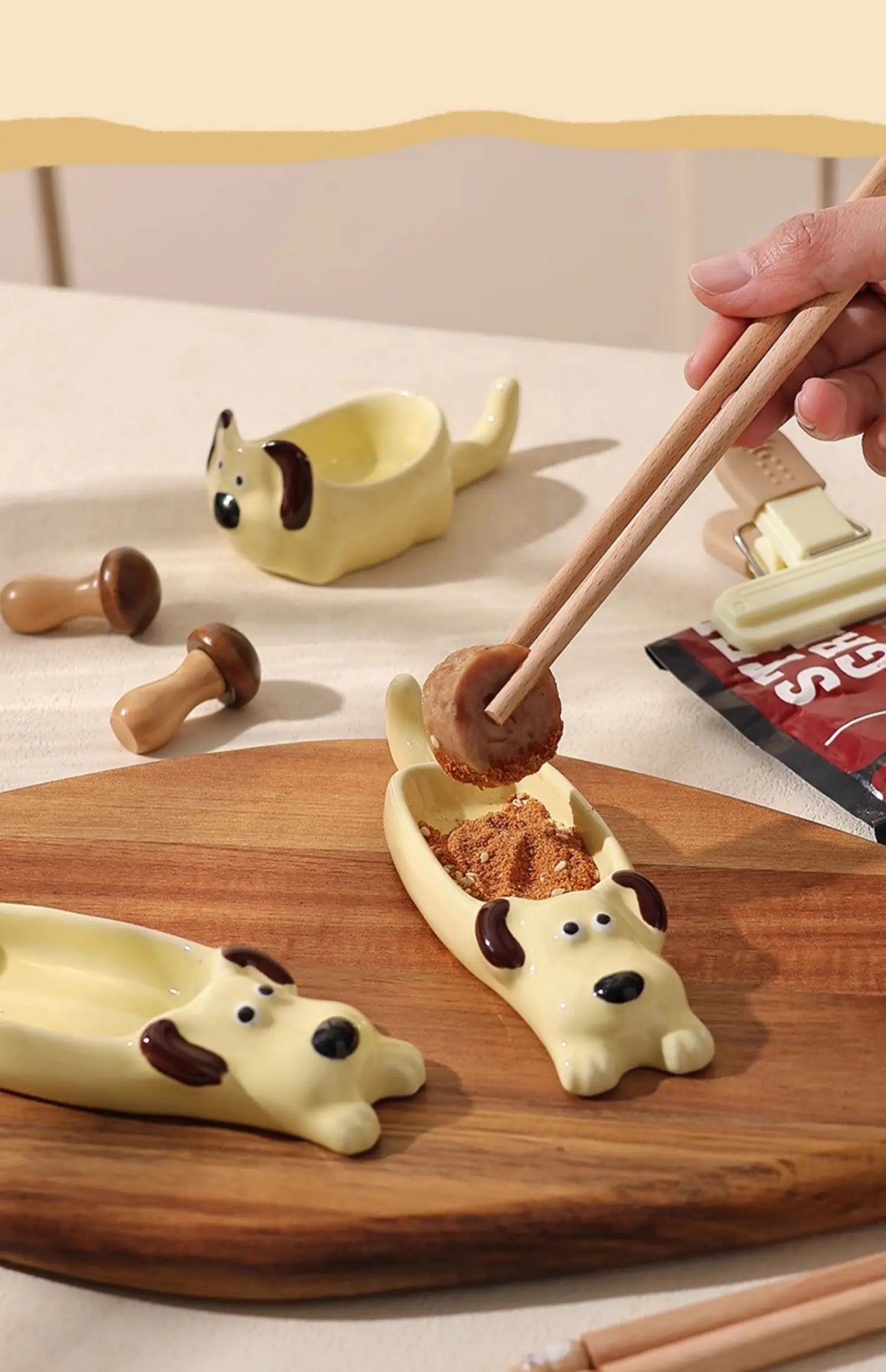 Cute Pet Cartoon Ceramic Gravy Boat – Japanese Style Rabbit & Dog Porcelain Dish