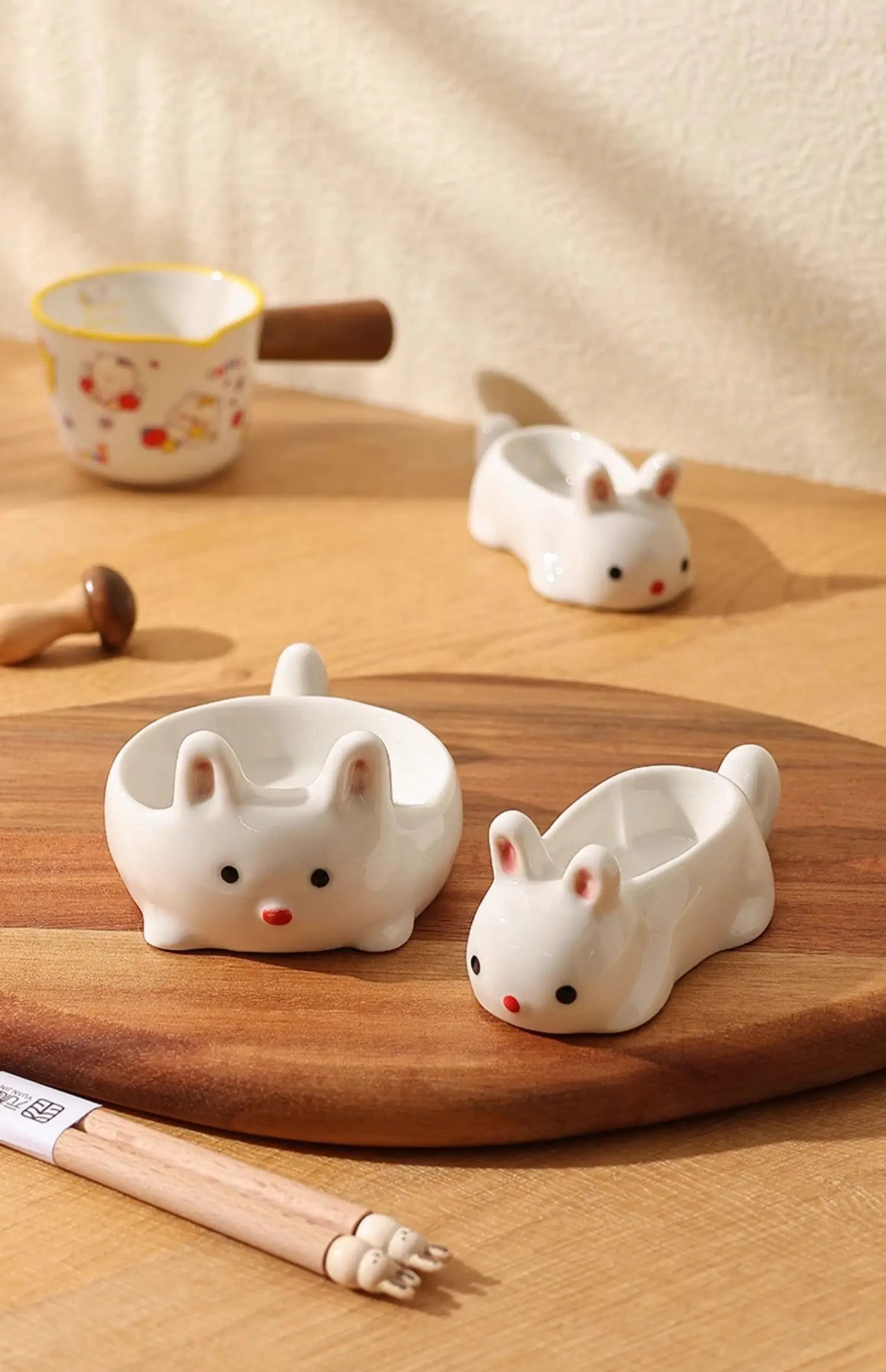 Cute Pet Cartoon Ceramic Gravy Boat – Japanese Style Rabbit & Dog Porcelain Dish