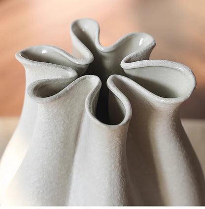 Modern Ceramic Tabletop Vase – Light Luxury Decorative Flower Vase