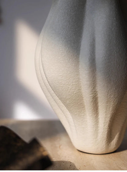 Modern Ceramic Tabletop Vase – Light Luxury Decorative Flower Vase