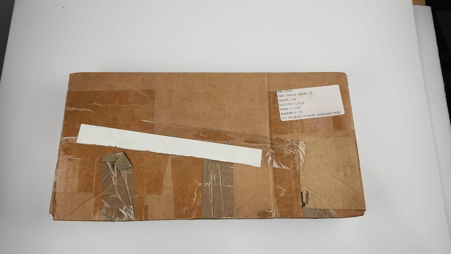 Polaris PAA378-HDWR-LG Heavy Duty Black Flush-Mount RV/Trailer Door Latch with Keys